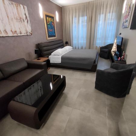 Suite Central Station Милано Екстериор снимка